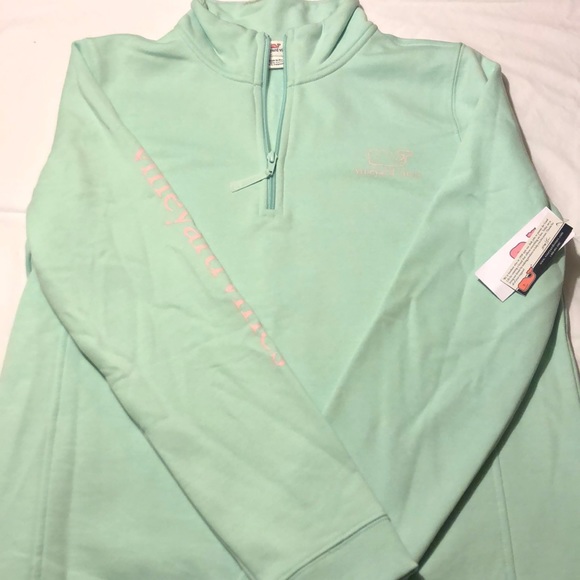 Vineyard Vines Tops - ‼️NEW‼️ Vineyard Vines Shep Women’s Shirt!